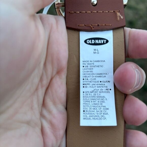 Old Navy Brown Faux Leather Belt NWT Medium/Large - Picture 4 of 4